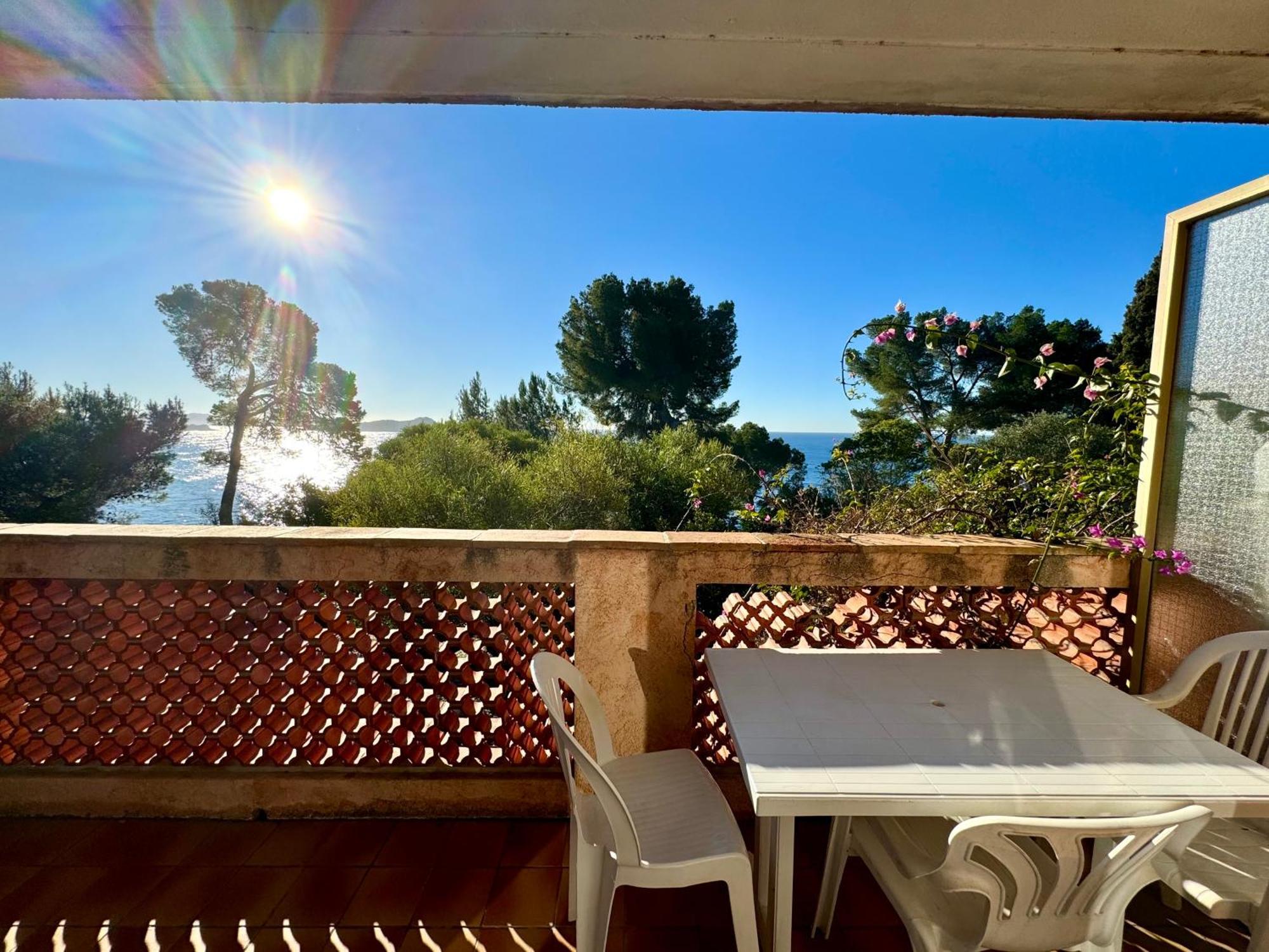 Parc Et Residence Le Provencal Hyères Exterior foto